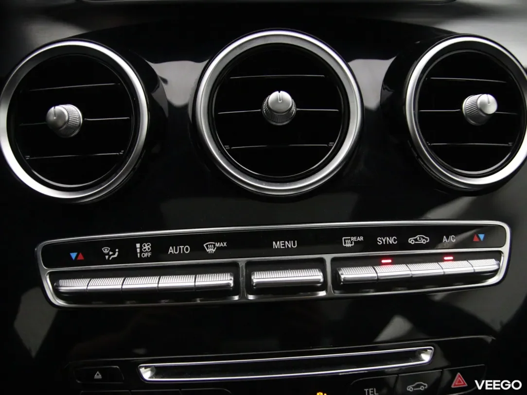 Mercedes-Benz C220 2.1 125kW