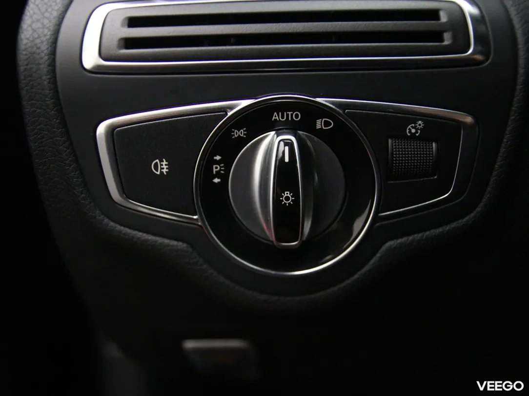 Mercedes-Benz C220 2.1 125kW