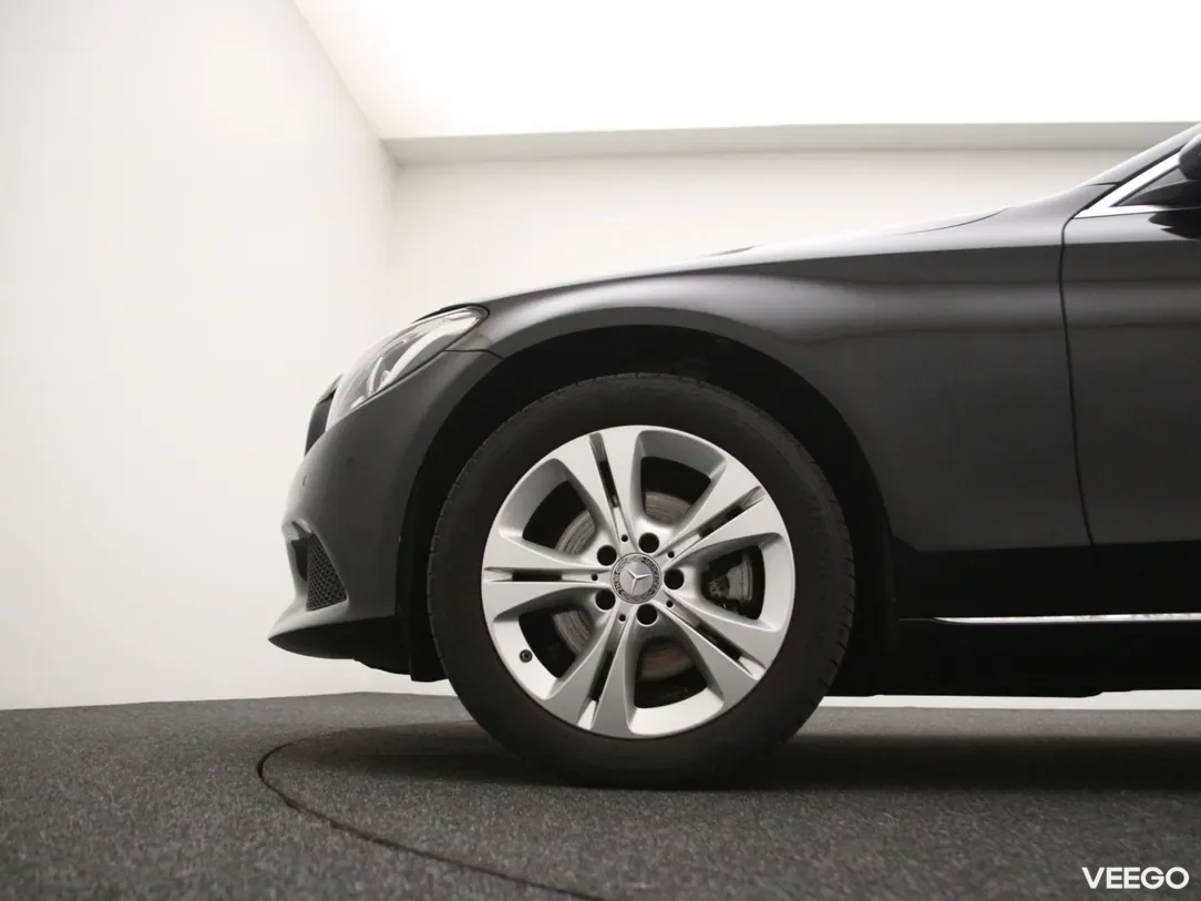 Mercedes-Benz C220 2.1 125kW