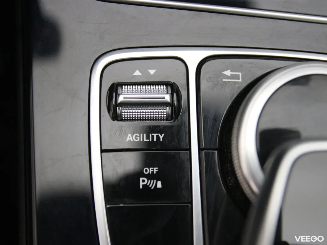 Mercedes-Benz C220 2.1 125kW