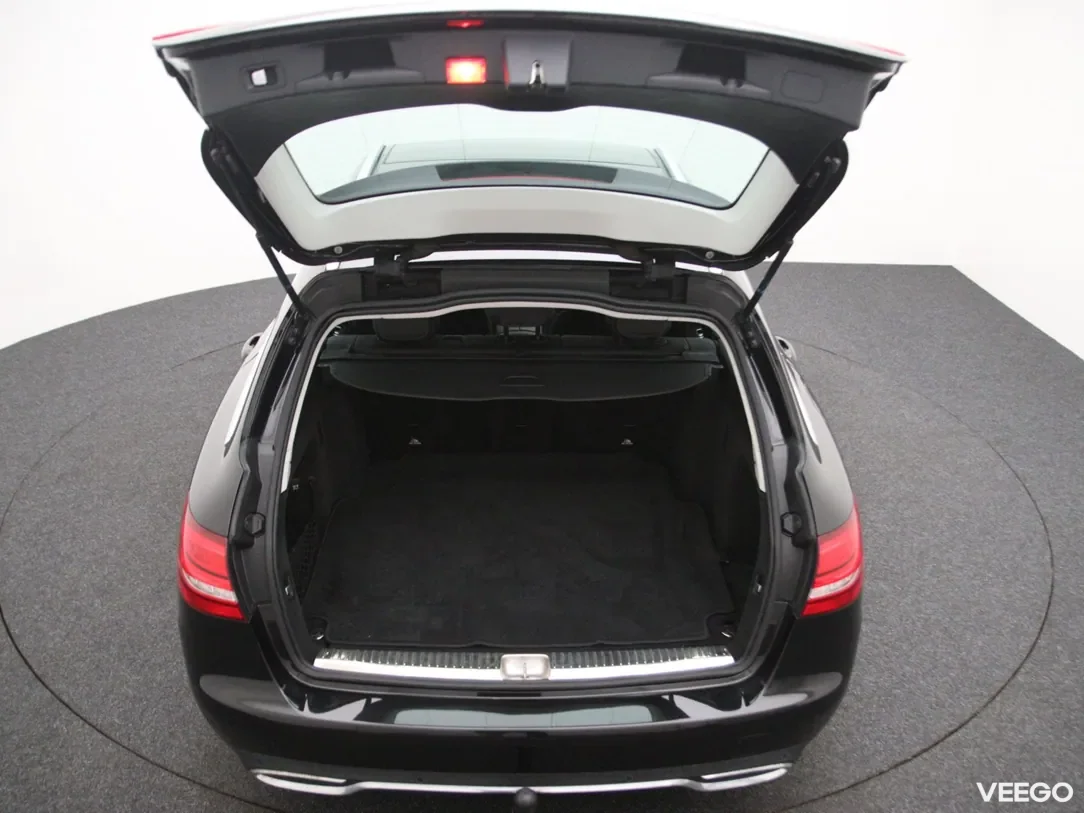 Mercedes-Benz C220 2.1 125kW