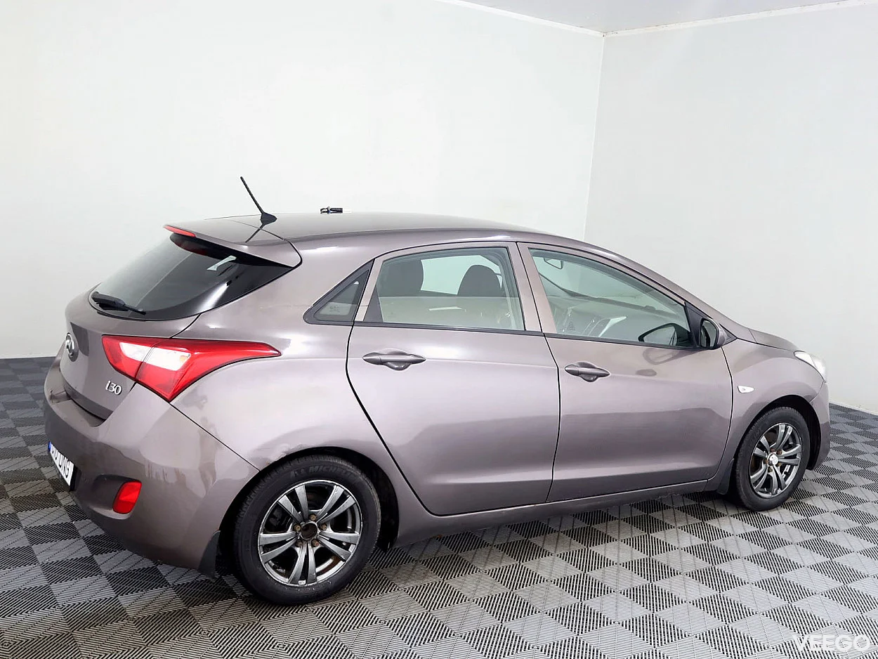 Hyundai i30 1.4 73kW