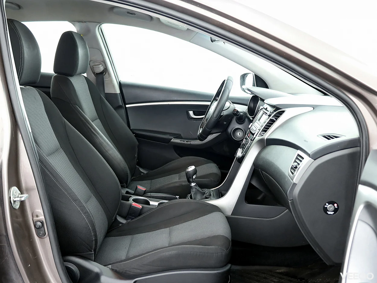 Hyundai i30 1.4 73kW