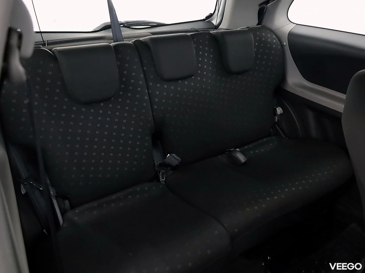Toyota Yaris 1.3 64kW