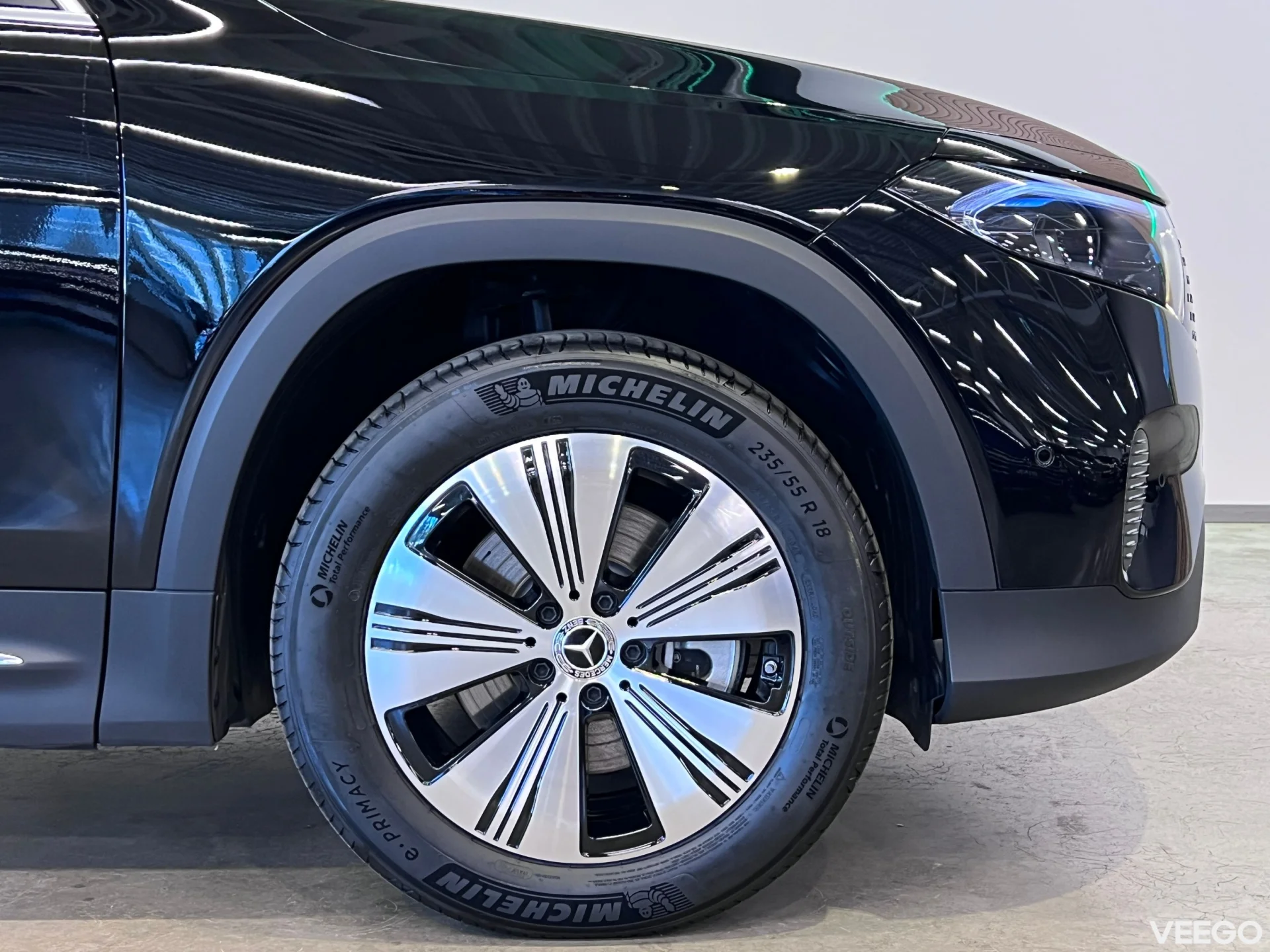 Mercedes-Benz EQB 300 4MATIC 4Matic 168kW