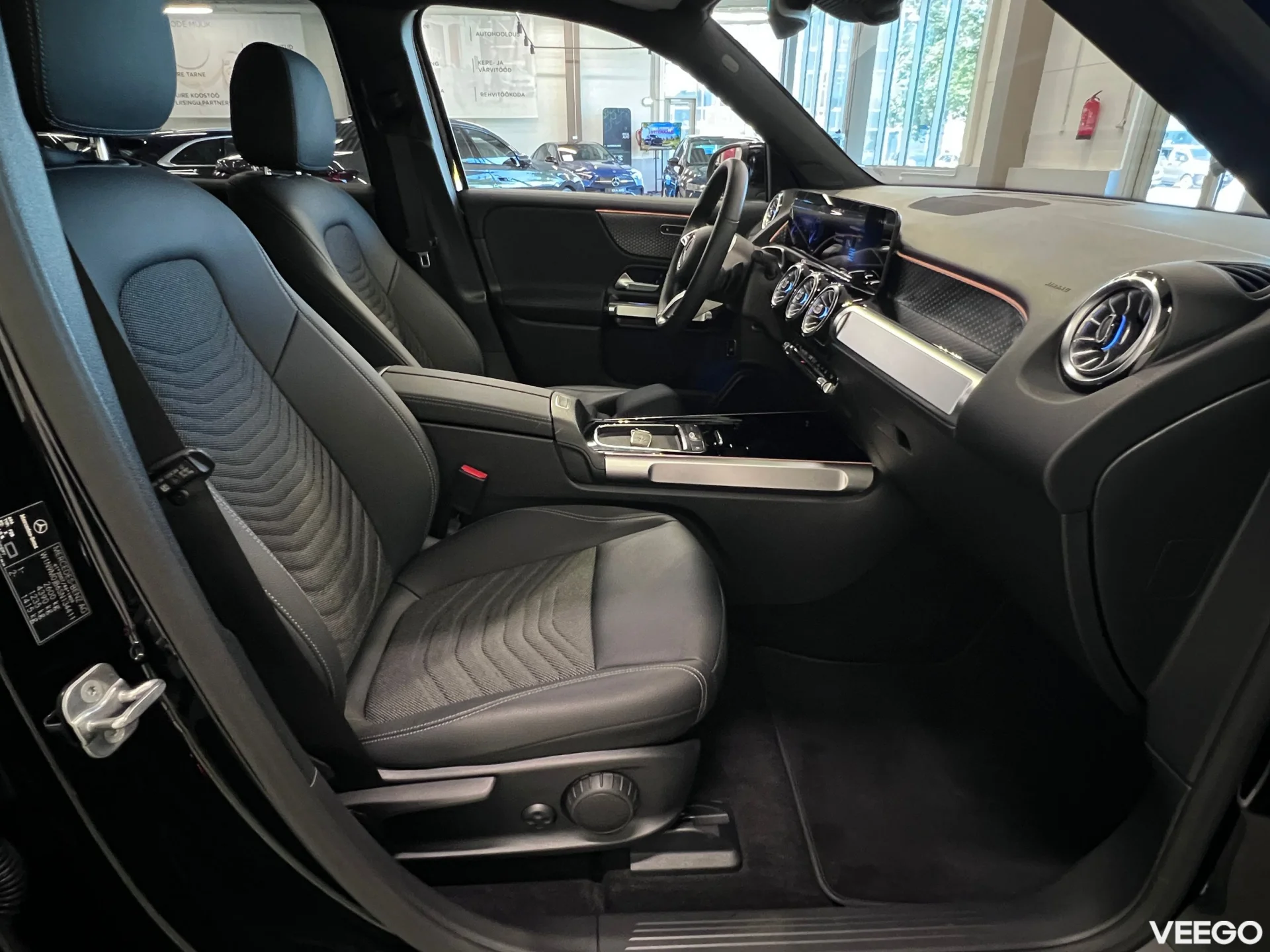Mercedes-Benz EQB 300 4MATIC 4Matic 168kW
