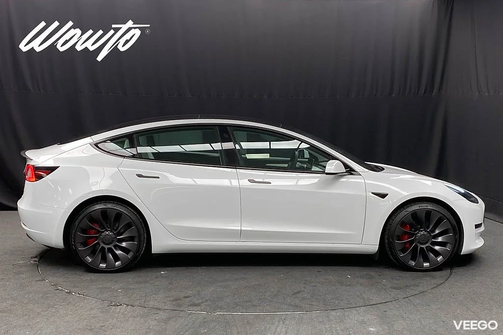 Tesla Model 3 Performance 513HK 377kW