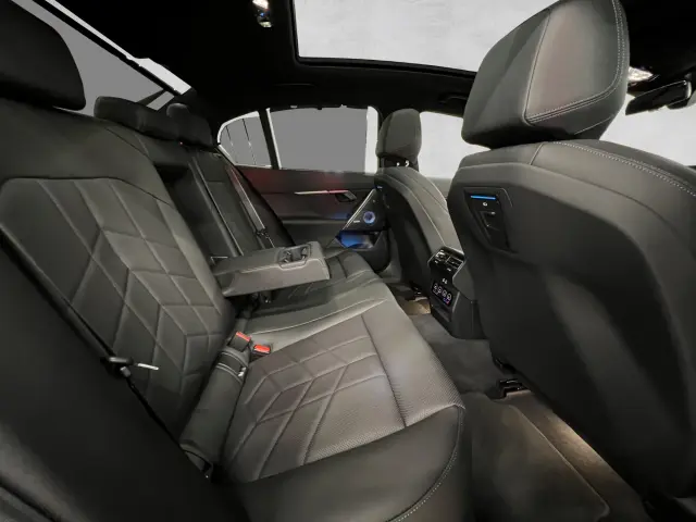 Image of BMW i5 M60 0.0 442kW