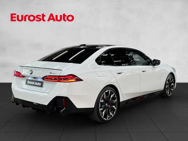 Image of BMW i5 M60 0.0 442kW