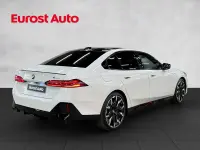 BMW i5 M60 0.0 442kW thumbnail