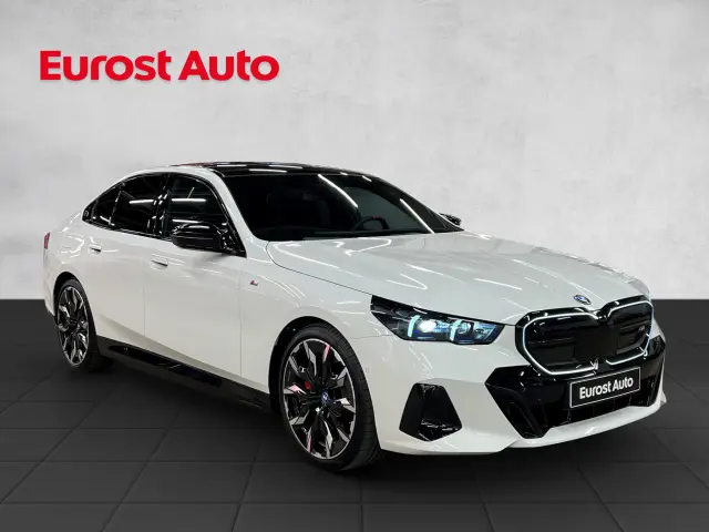 Image of BMW i5 M60 0.0 442kW