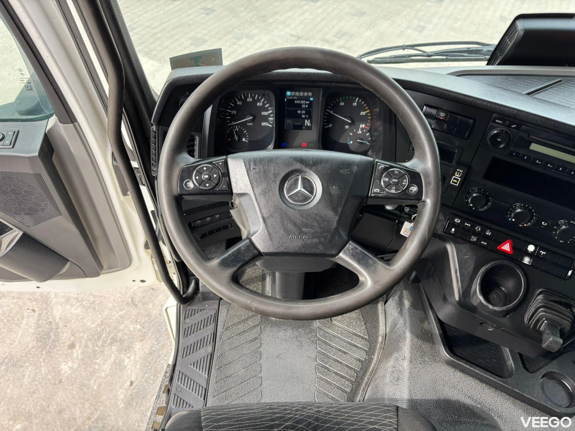 Mercedes-Benz Antos FOR SALE AS CHASSIS 360kW
