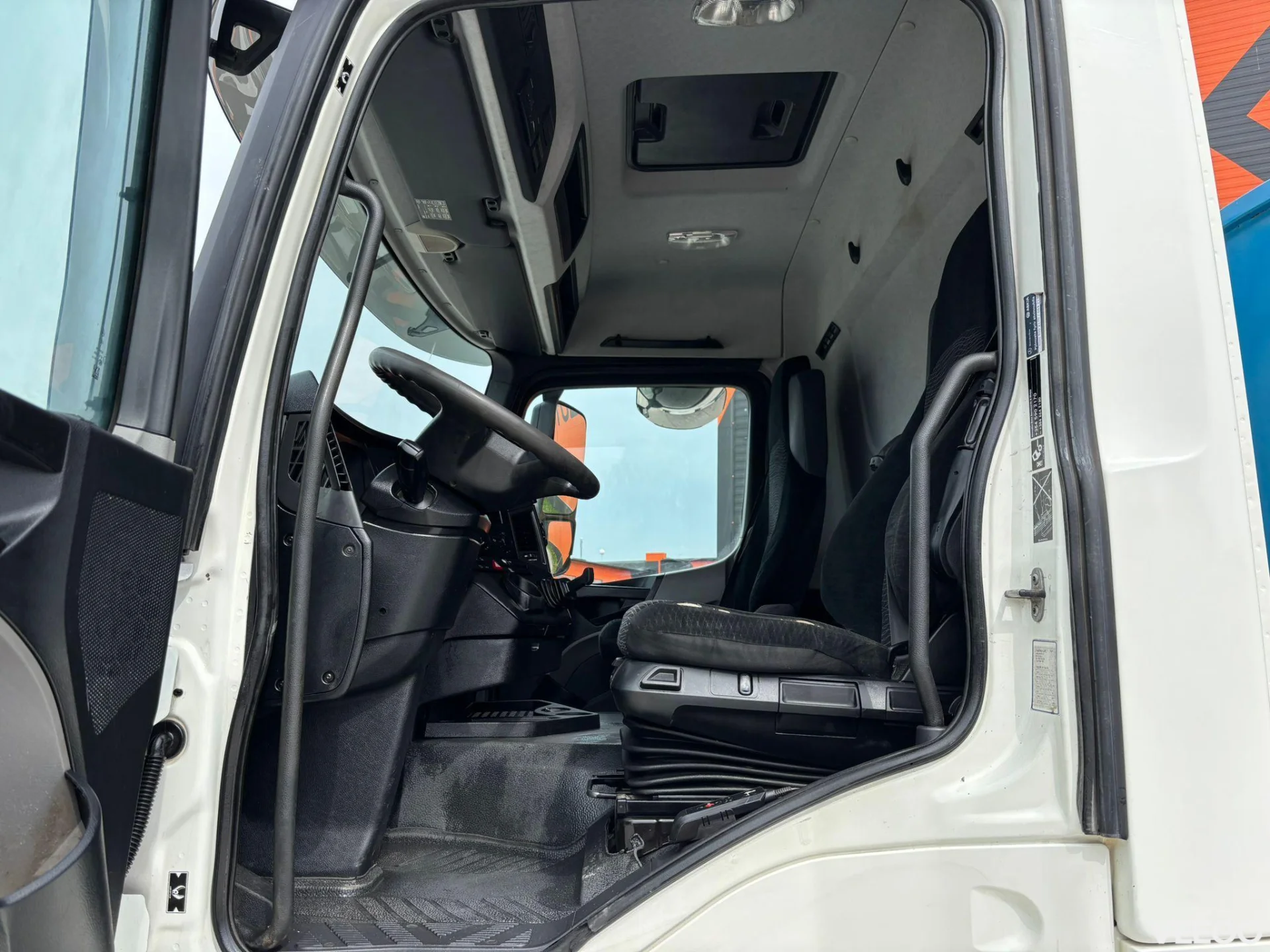 Mercedes-Benz Antos FOR SALE AS CHASSIS 360kW
