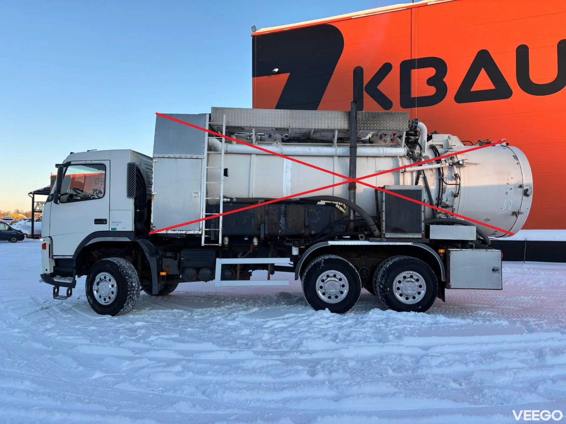 Volvo FM300 FOR SALE AS CHASSIS / ONLY 189215 km ! 226kW