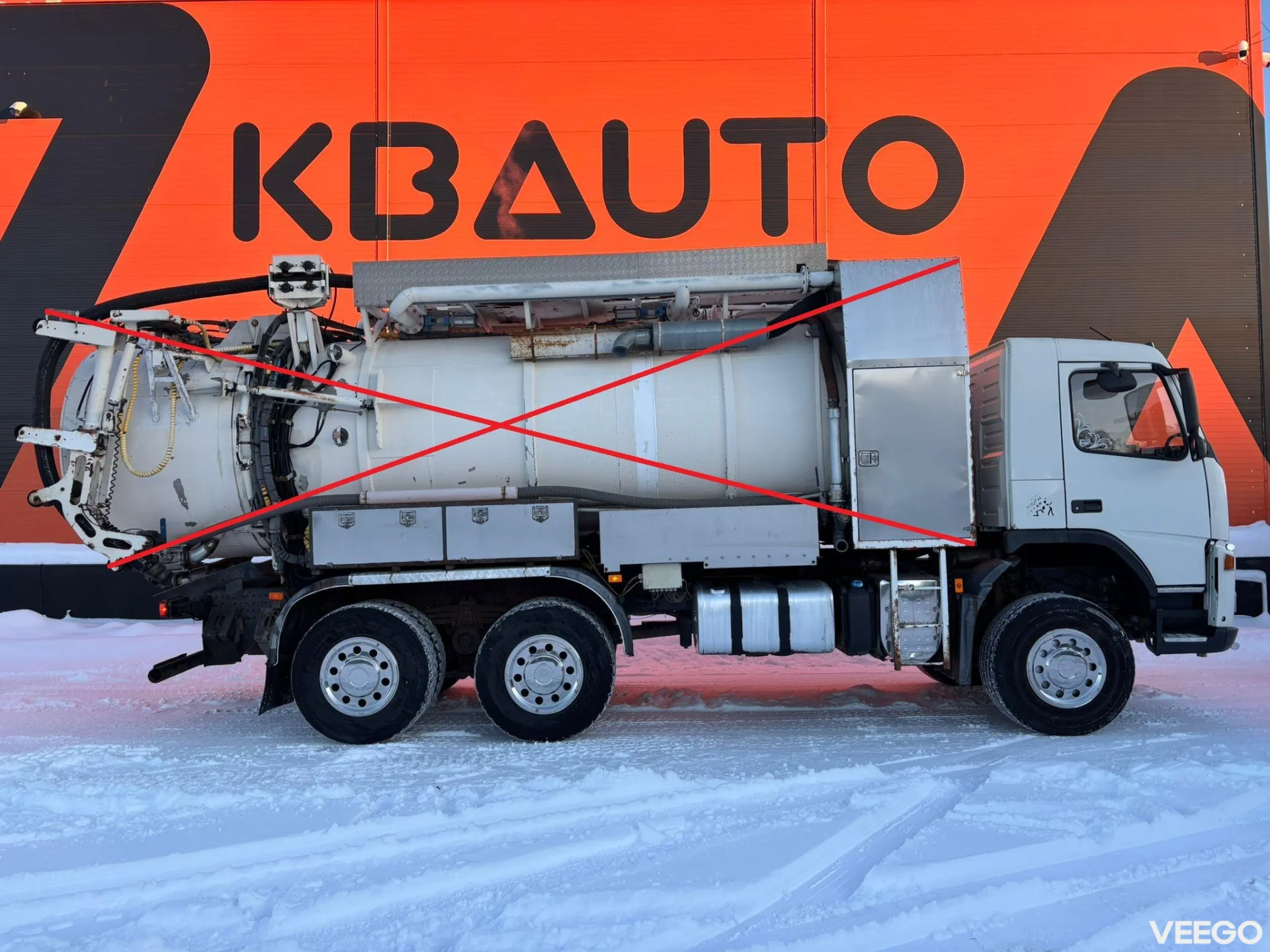 Volvo FM300 FOR SALE AS CHASSIS / ONLY 189215 km ! 226kW