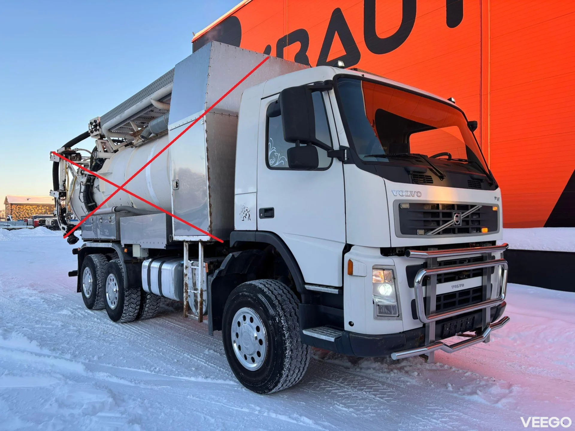 Volvo FM300 FOR SALE AS CHASSIS / ONLY 189215 km ! 226kW