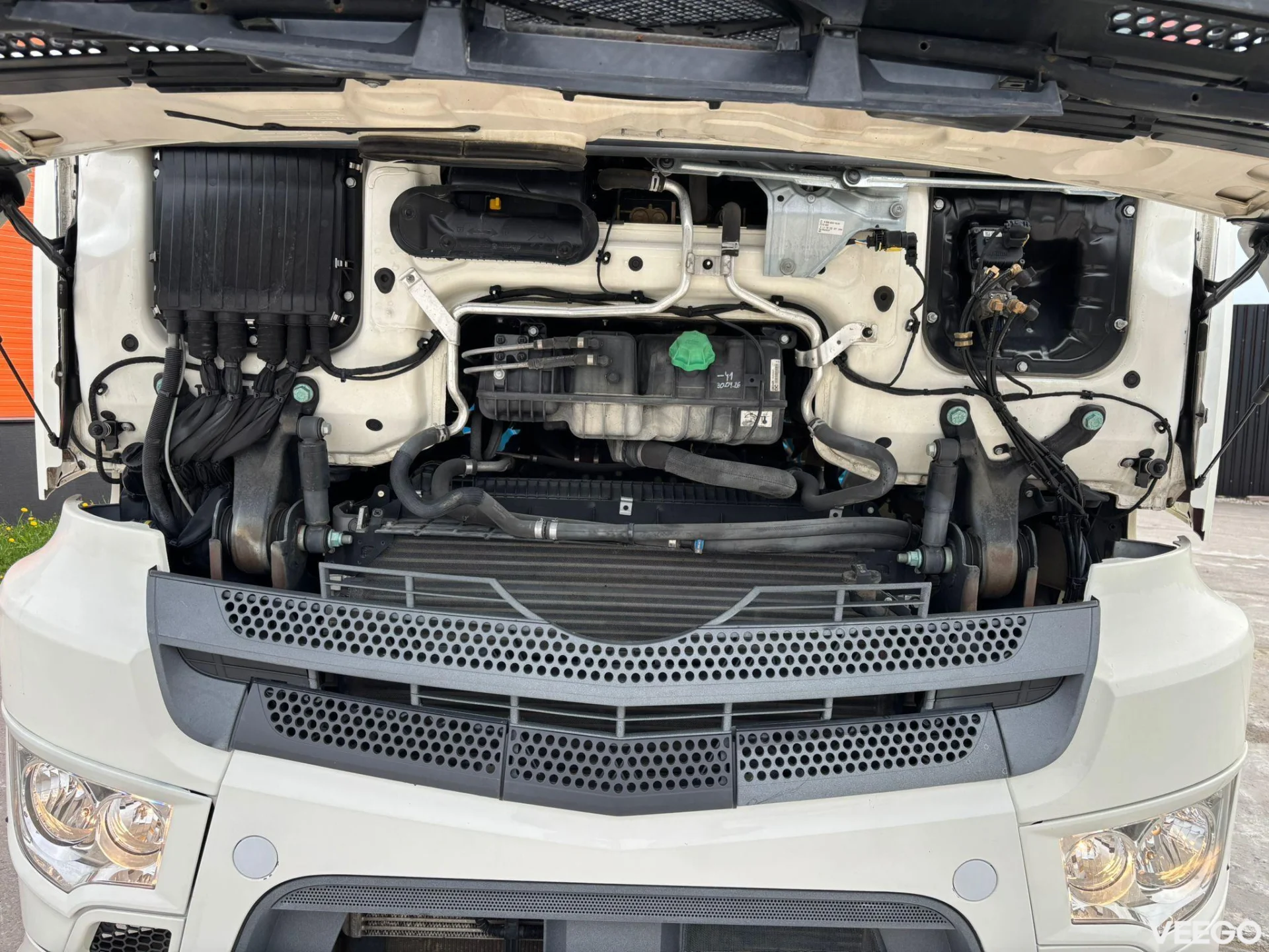 Mercedes-Benz Antos FOR SALE AS CHASSIS 360kW