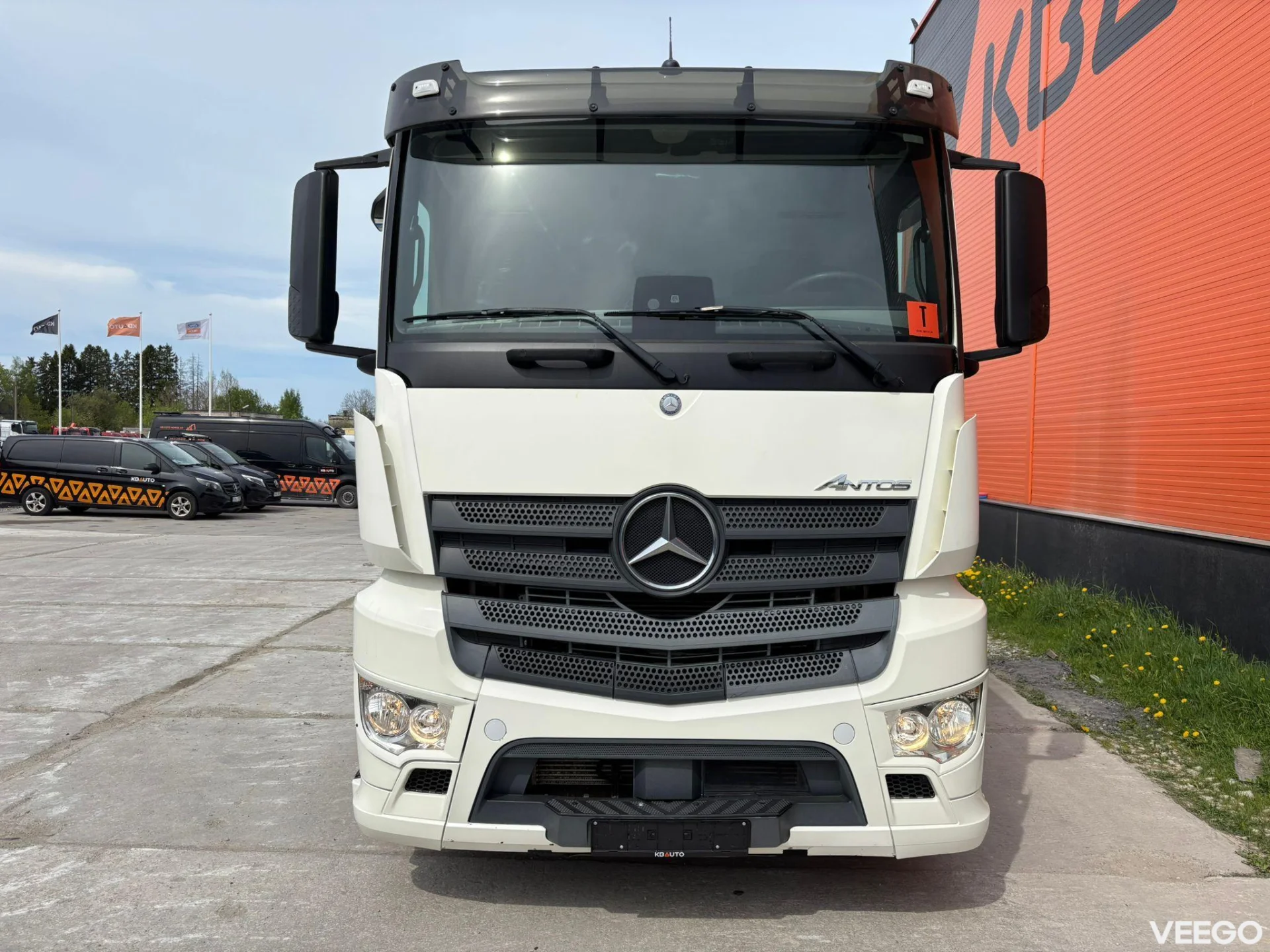 Mercedes-Benz Antos FOR SALE AS CHASSIS 360kW