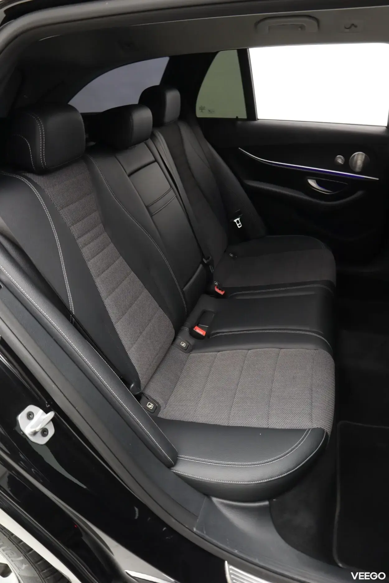 Mercedes-Benz E220 d Avantgarde 2 143kW