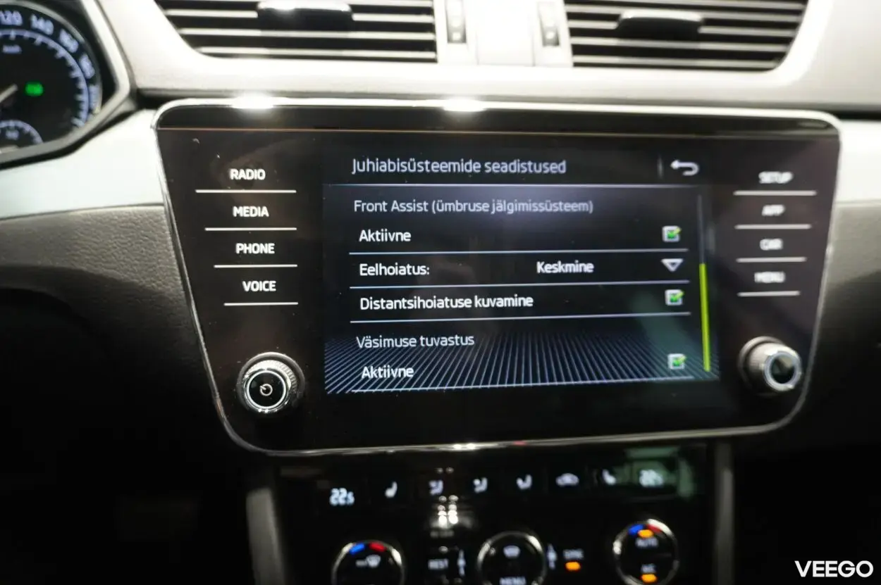 Skoda Superb AMBITION COMBI 1.5 110kW
