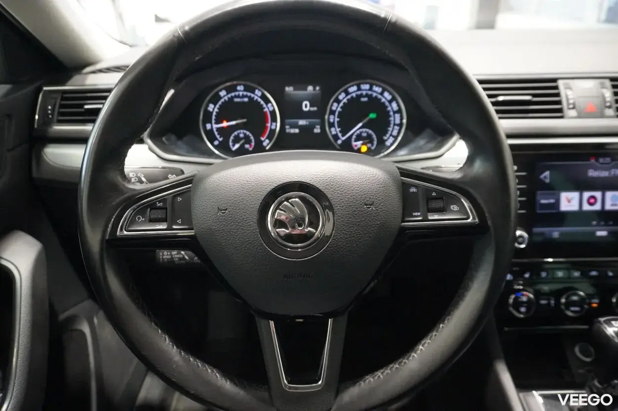 Skoda Superb AMBITION COMBI 1.5 110kW