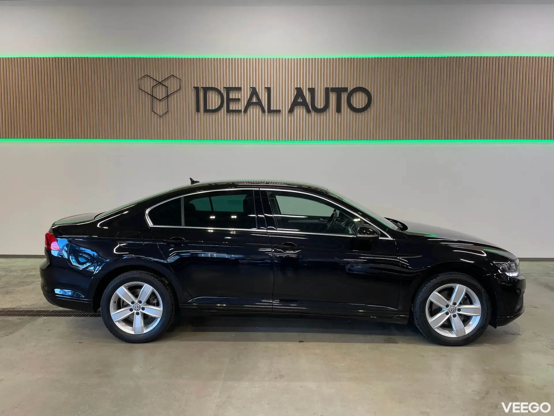 Volkswagen Passat Business 110kW
