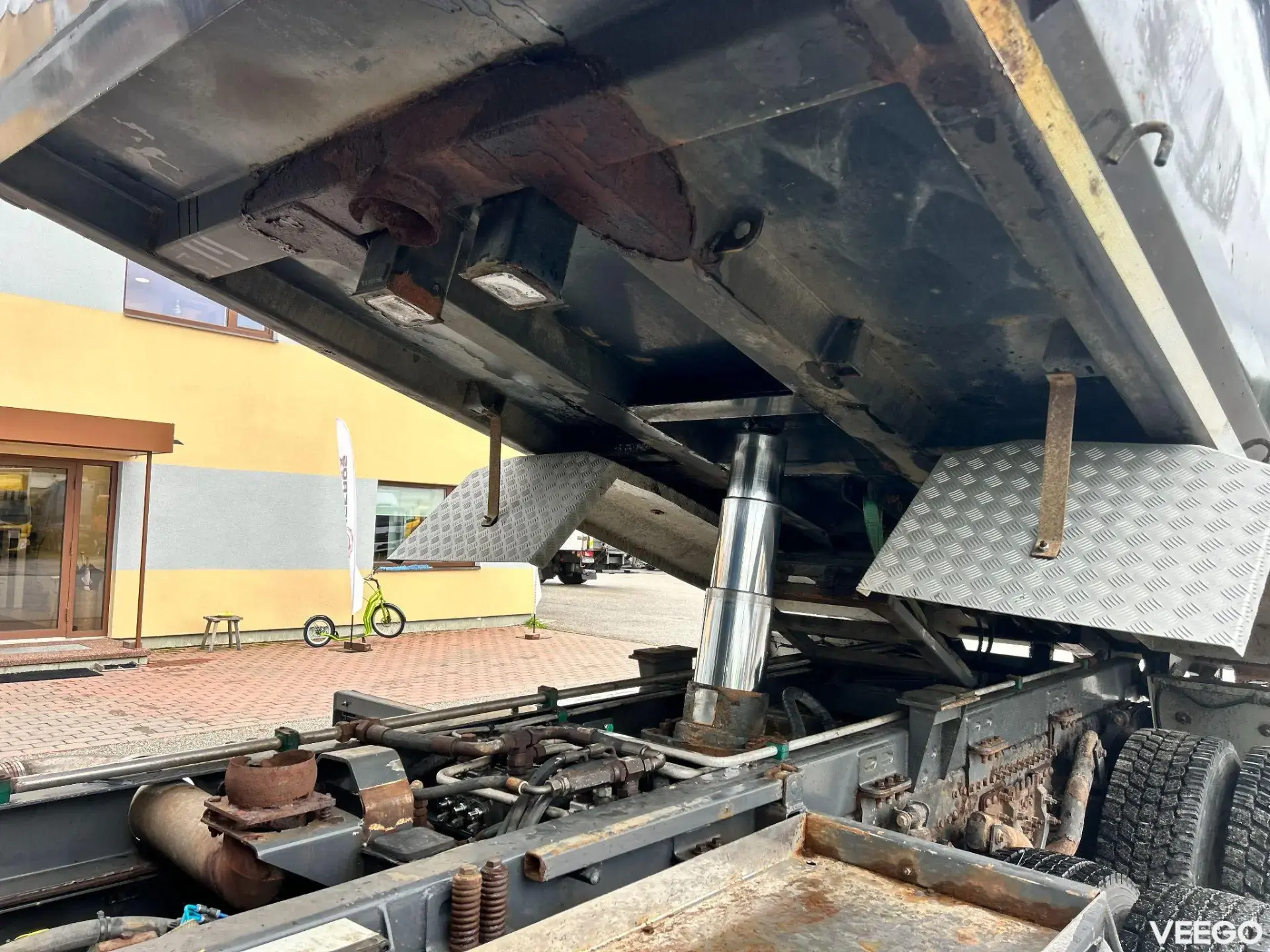 Volvo FH540 6X4 EURO6 + RETARDER + LIFTING AXLE 405kW