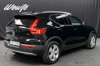 Volvo XC40 T4 AWD 190HK Momentum /Värmare /Moms 140kW thumbnail