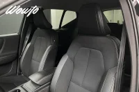 Volvo XC40 T4 AWD 190HK Momentum /Värmare /Moms 140kW thumbnail