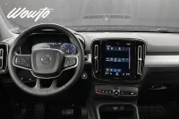Volvo XC40 T4 AWD 190HK Momentum /Värmare /Moms 140kW thumbnail