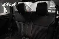 Land Rover Discovery D250 SE 7-Sits /Pano /Drag 183kW thumbnail