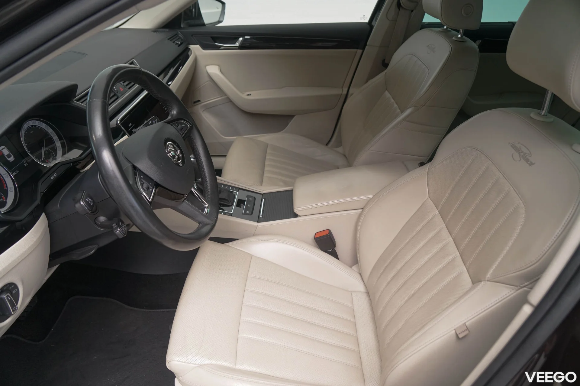 Skoda Superb Laurin&Klement 1.8 132kW