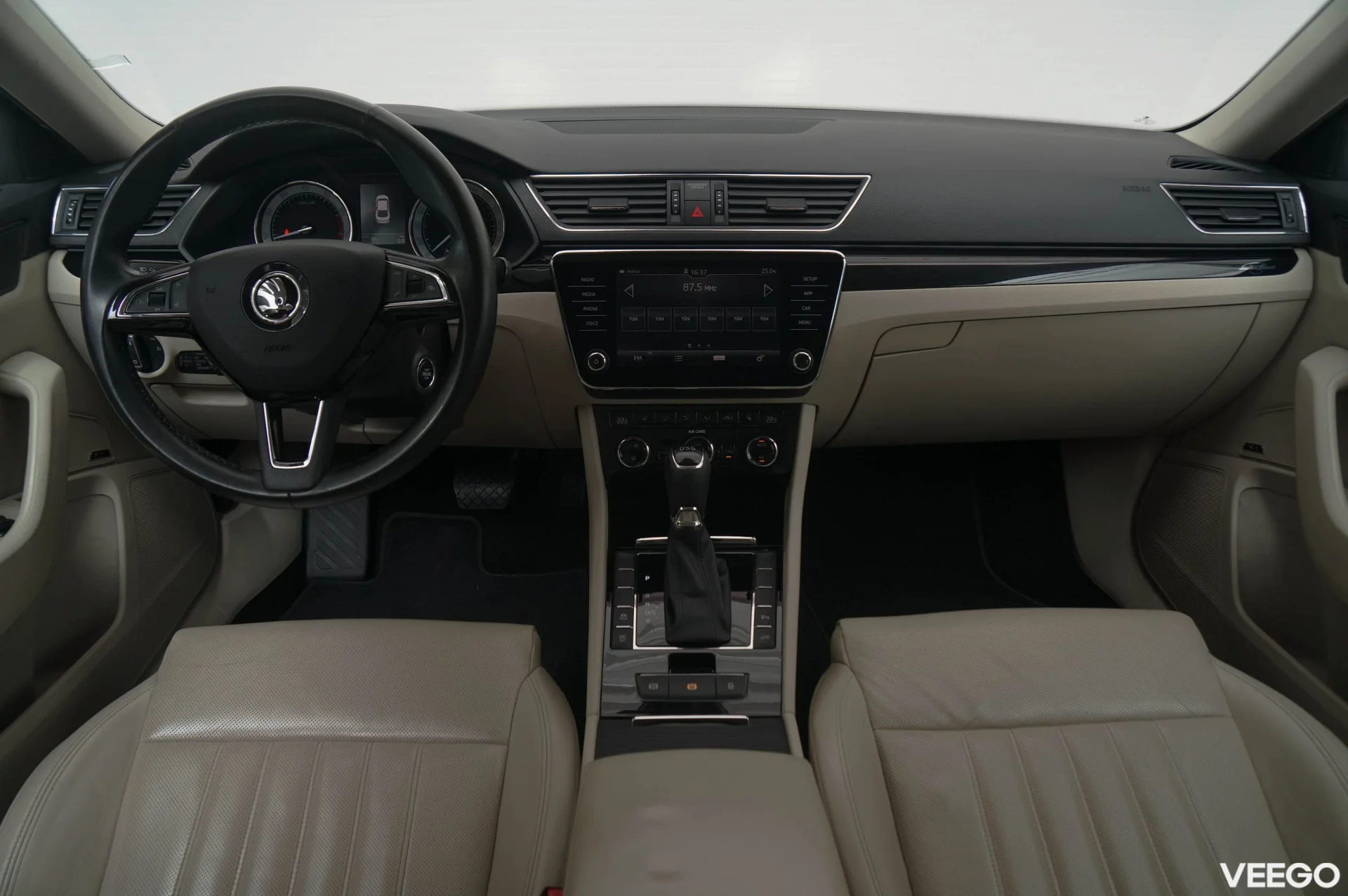 Skoda Superb Laurin&Klement 1.8 132kW