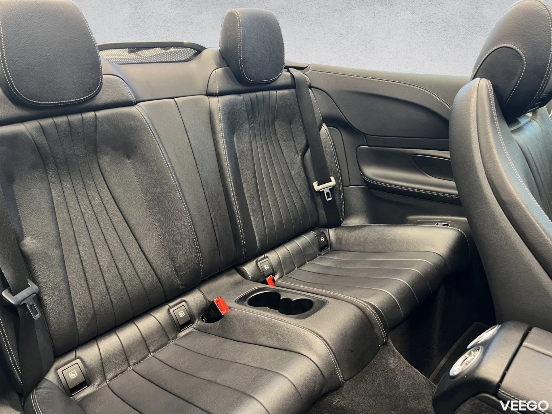 Mercedes-Benz E220 - 143kW