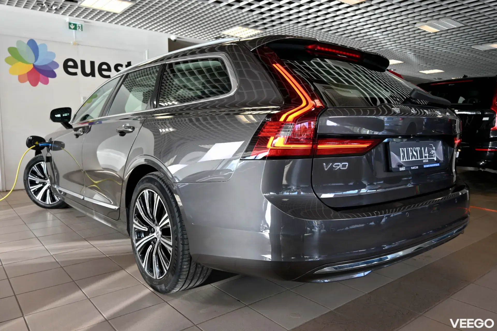 Volvo V90 AWD INSCRIPTION EXPRESSION INTELLI FACELIFT 2 251kW