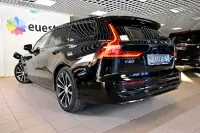 Volvo V60 Plug In Hybrid AWD H&K LUXURY DARK PLUS RECHARGE INTELLI SAFE 2 293kW thumbnail