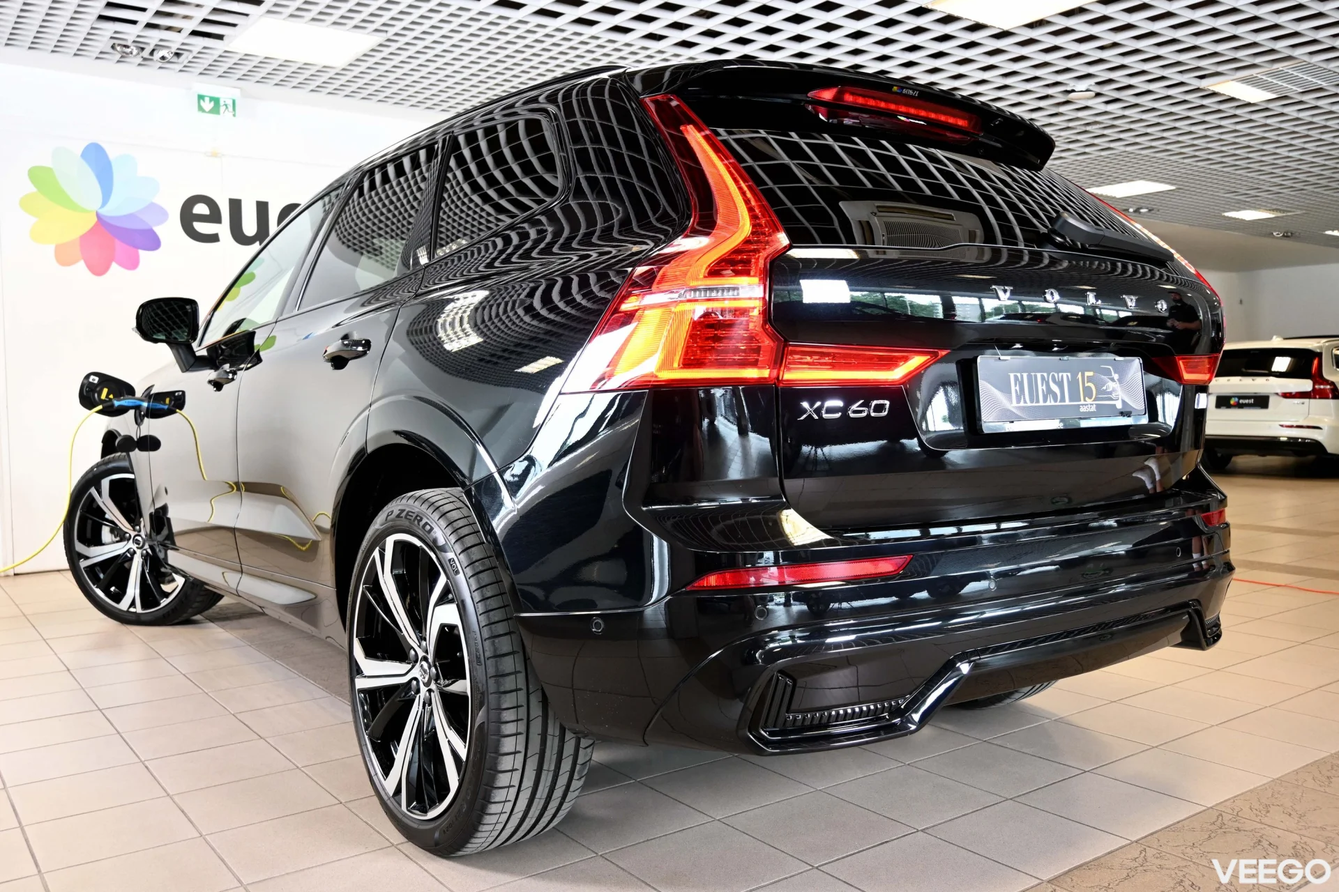 Volvo XC60 AWD H&K ULTIMATE DARK INTELLI SAFE 2 293kW