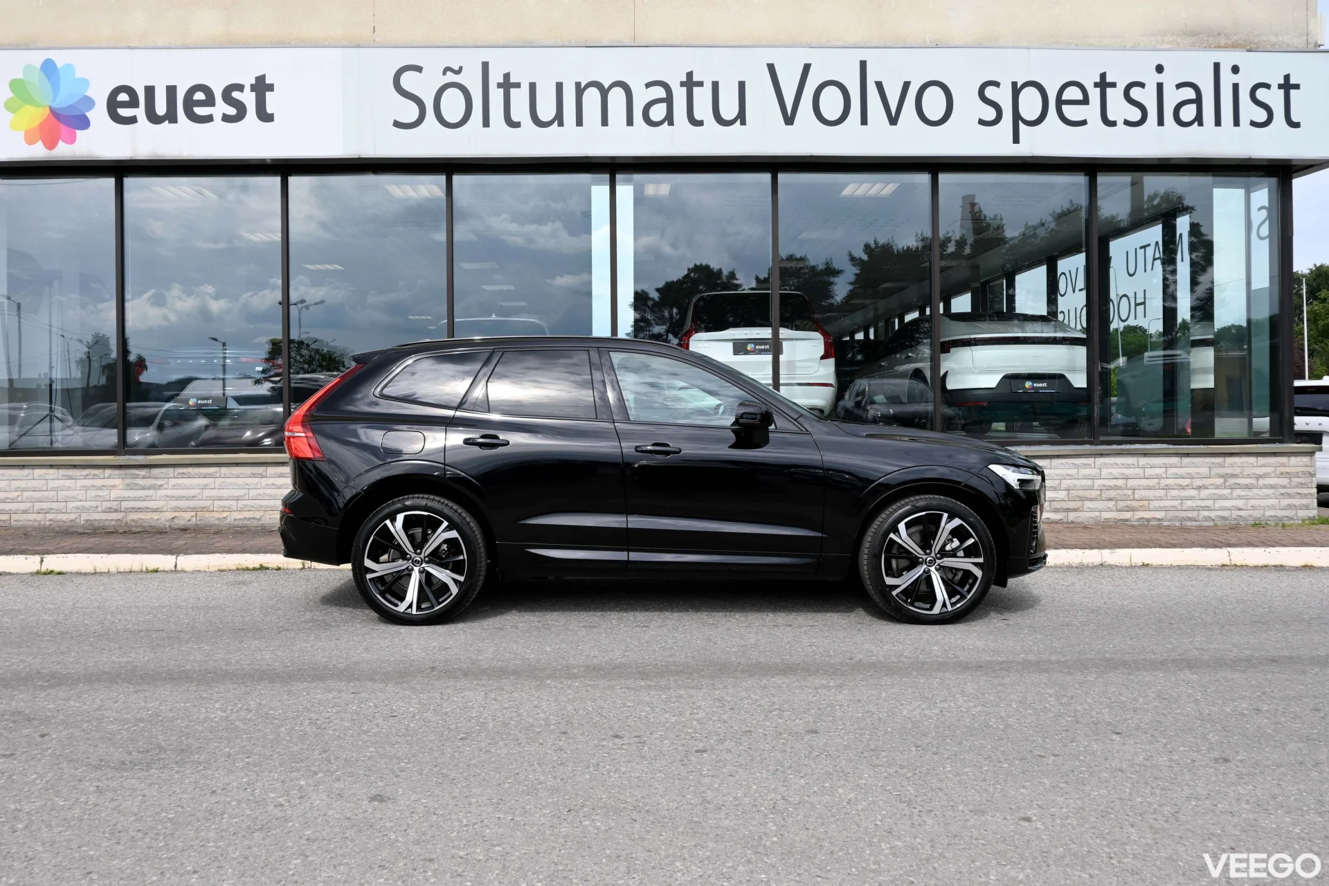 Volvo XC60 AWD H&K ULTIMATE DARK INTELLI SAFE 2 293kW