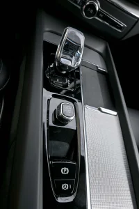 Volvo XC60 AWD H&K ULTIMATE DARK INTELLI SAFE 2 293kW thumbnail