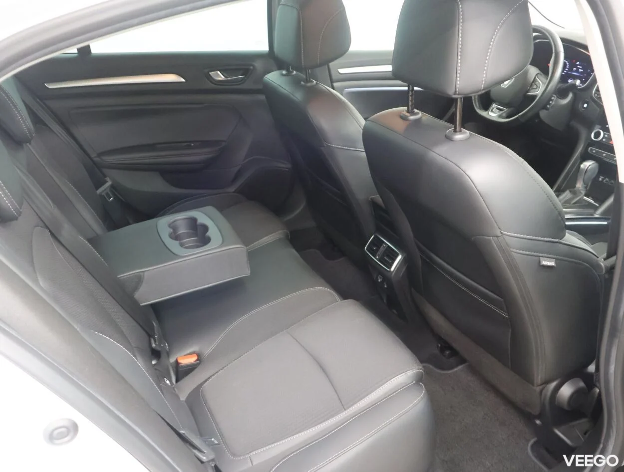 Renault Megane Grand Coupe Intens 1.3 103kW