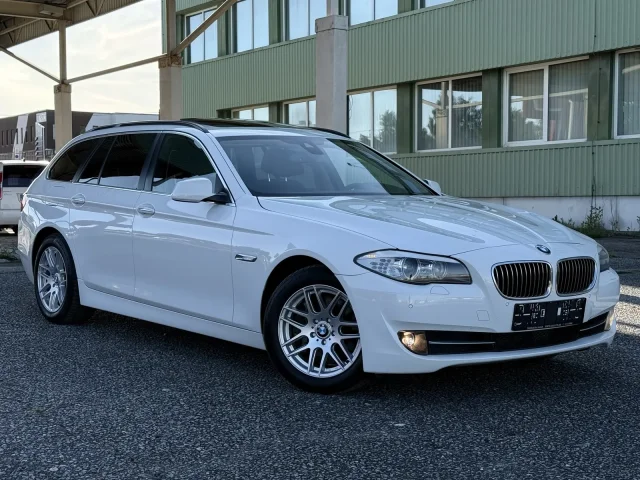 Image of BMW 530 Touring Individual M-Sportpakett 3 190kW