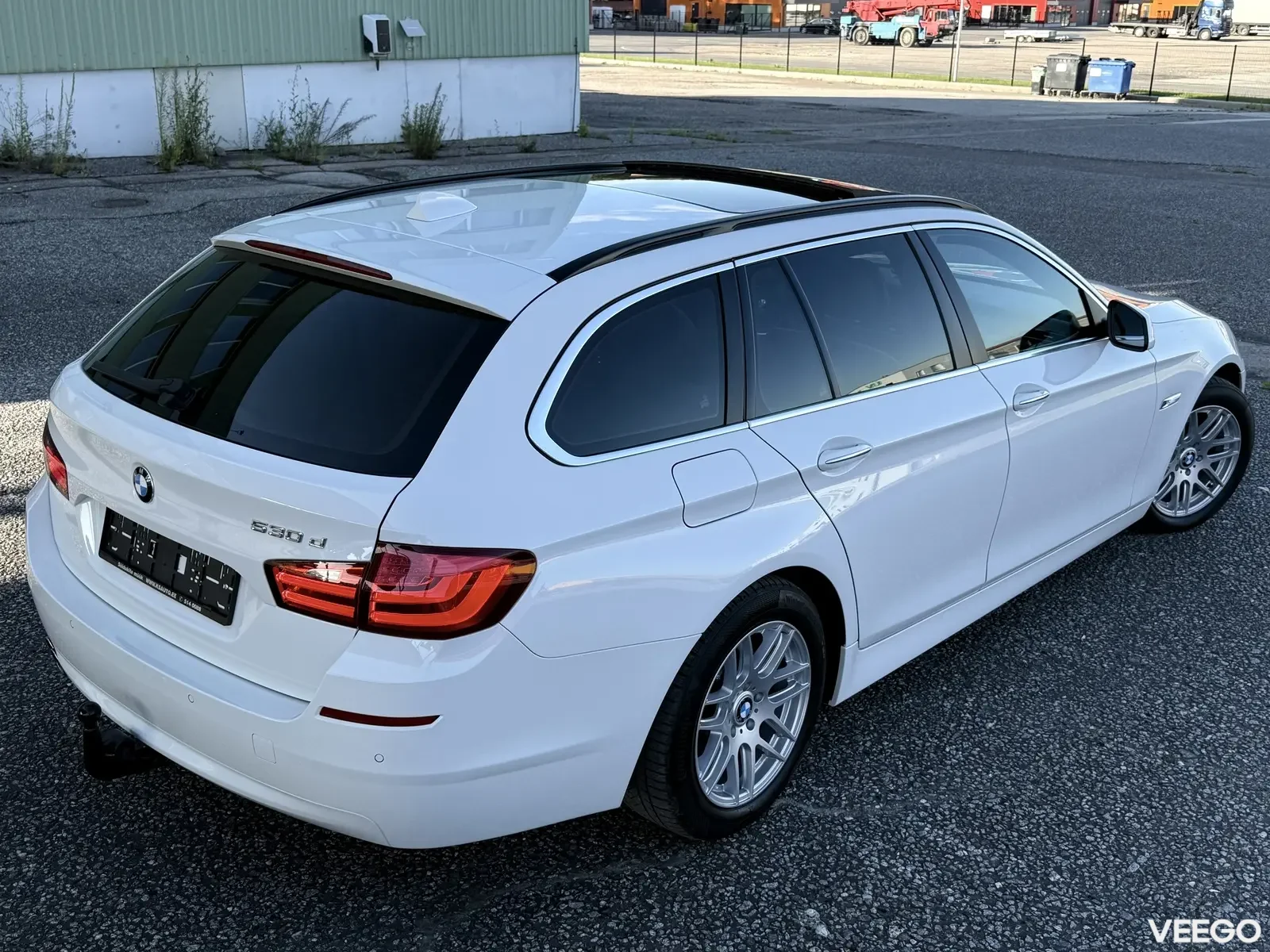 BMW 530 Touring Individual M-Sportpakett 3 190kW