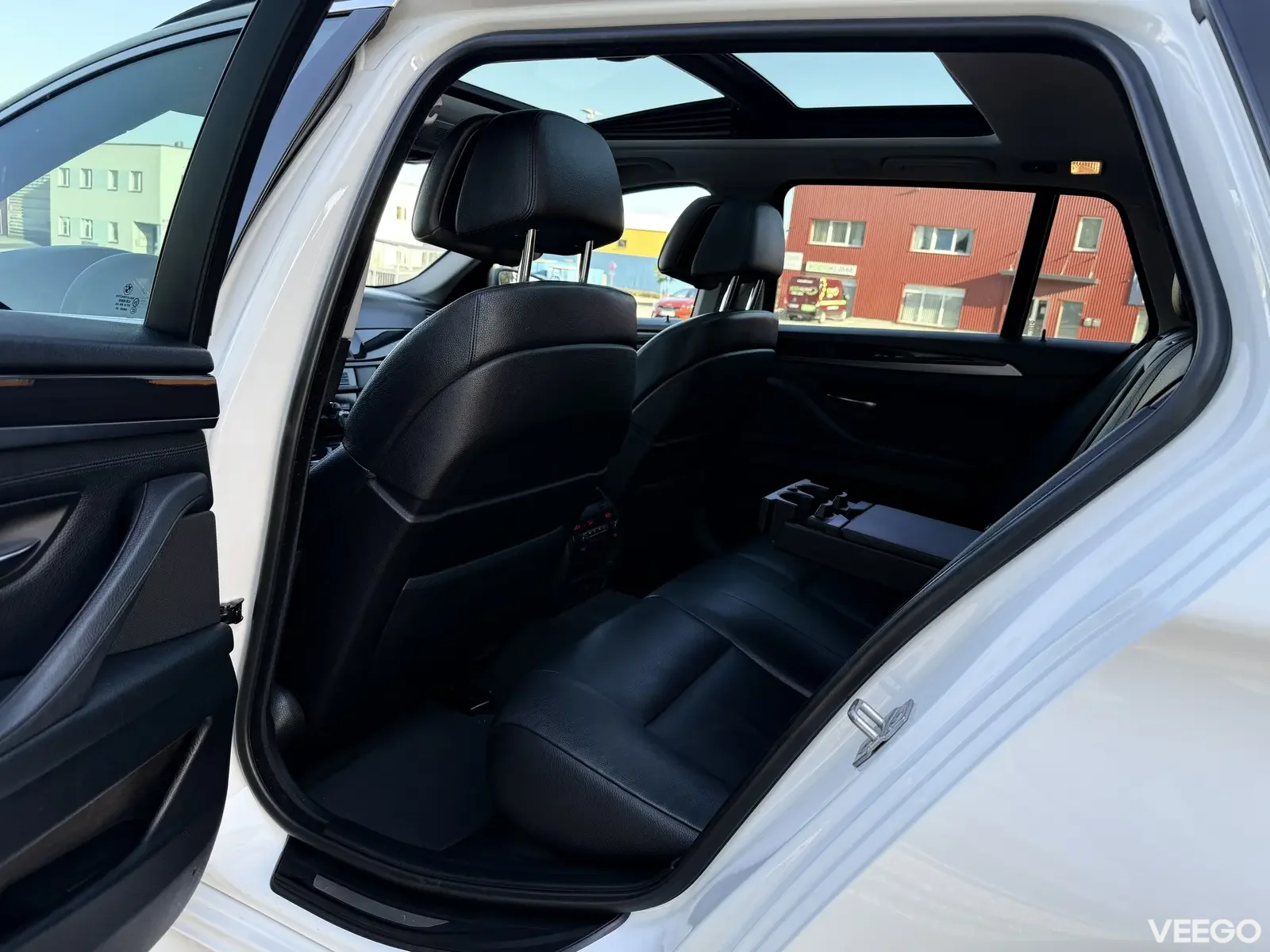 BMW 530 Touring Individual M-Sportpakett 3 190kW