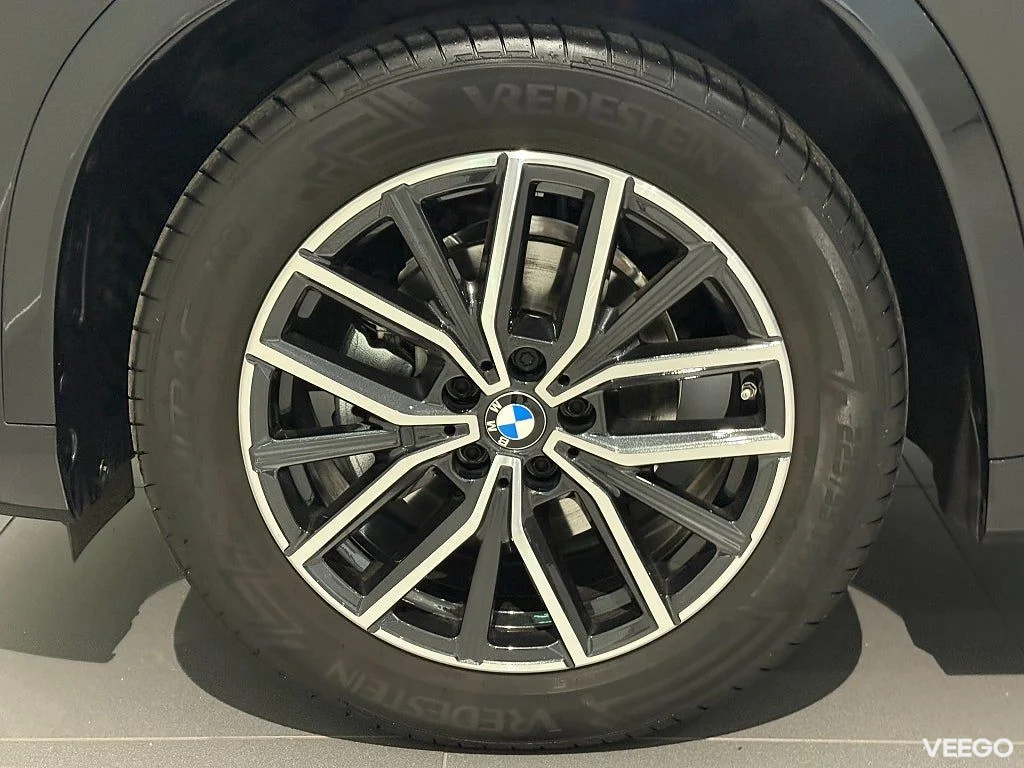 BMW X1 sDrive18i M Sport Drag Backkamera Tonade Rutor 18" LM 0kW