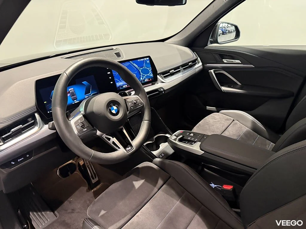 BMW X1 sDrive18i M Sport Drag Backkamera Tonade Rutor 18" LM 0kW