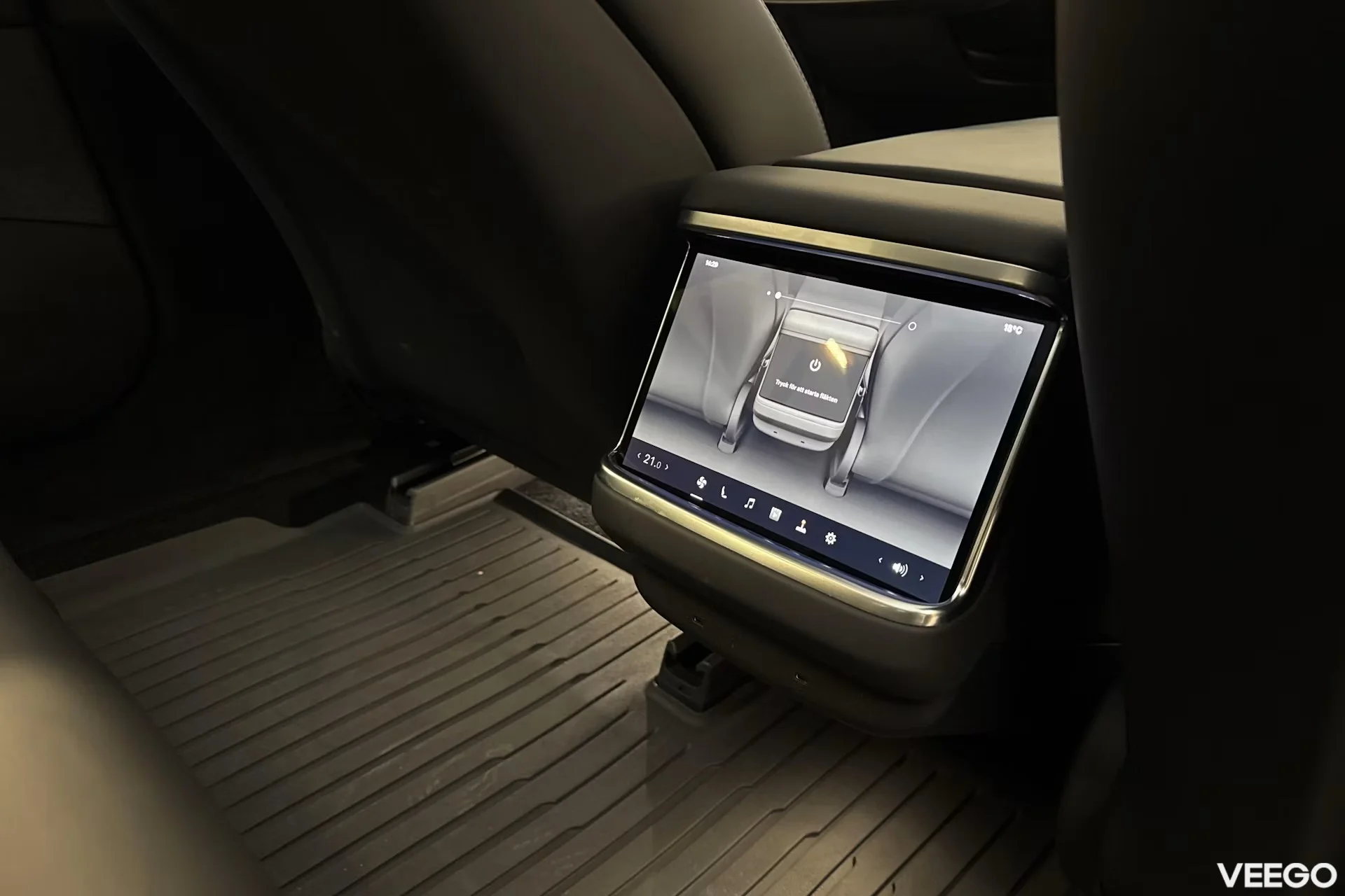 Tesla Model S 0.0 493kW