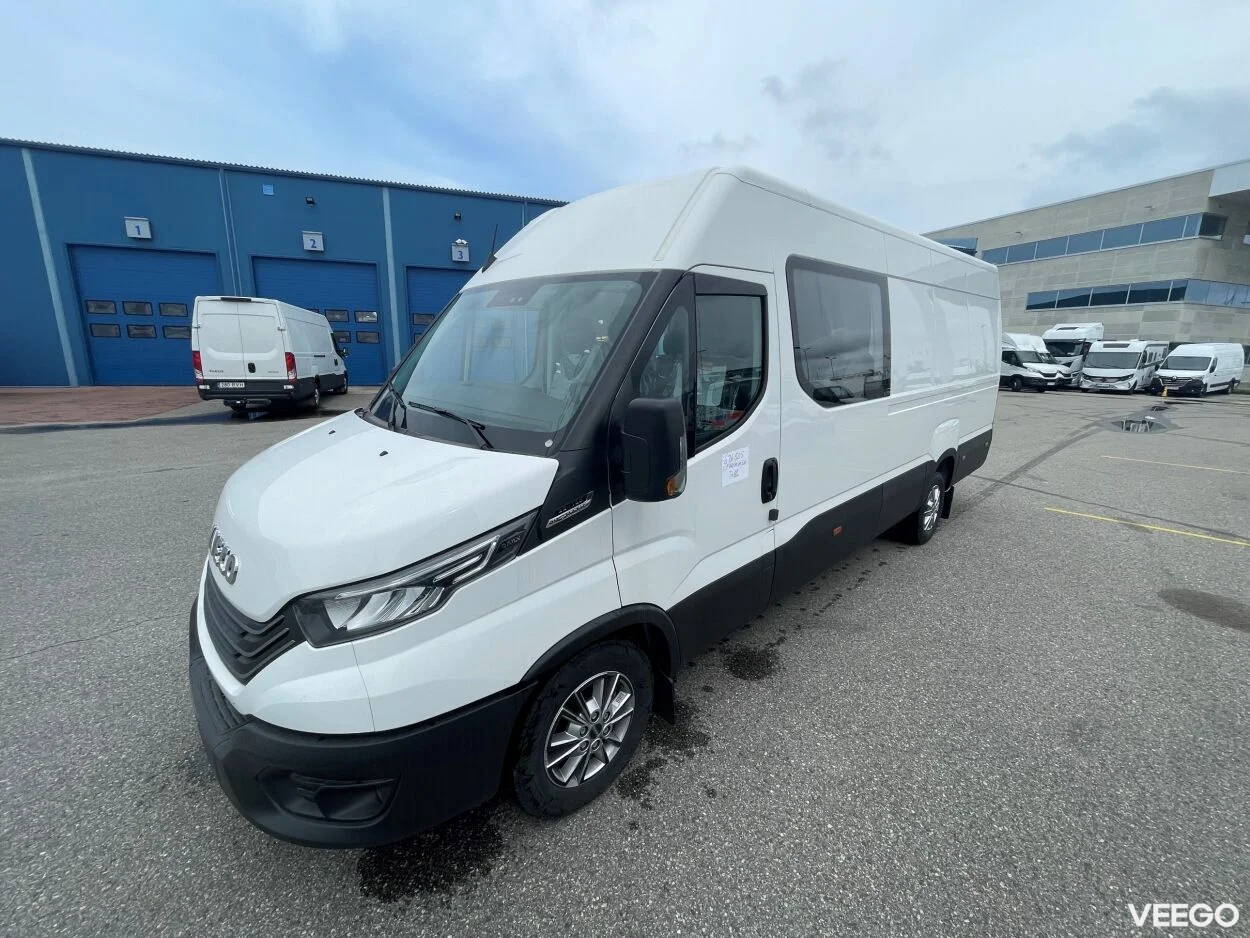 Iveco Daily 35S18HA8 CRV MULTICAB 3 129kW