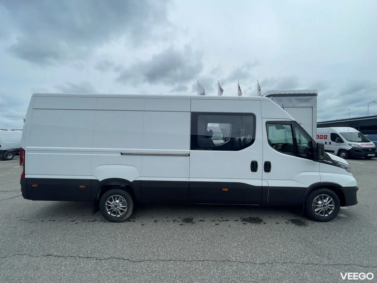 Iveco Daily 35S18HA8 CRV MULTICAB 3 129kW