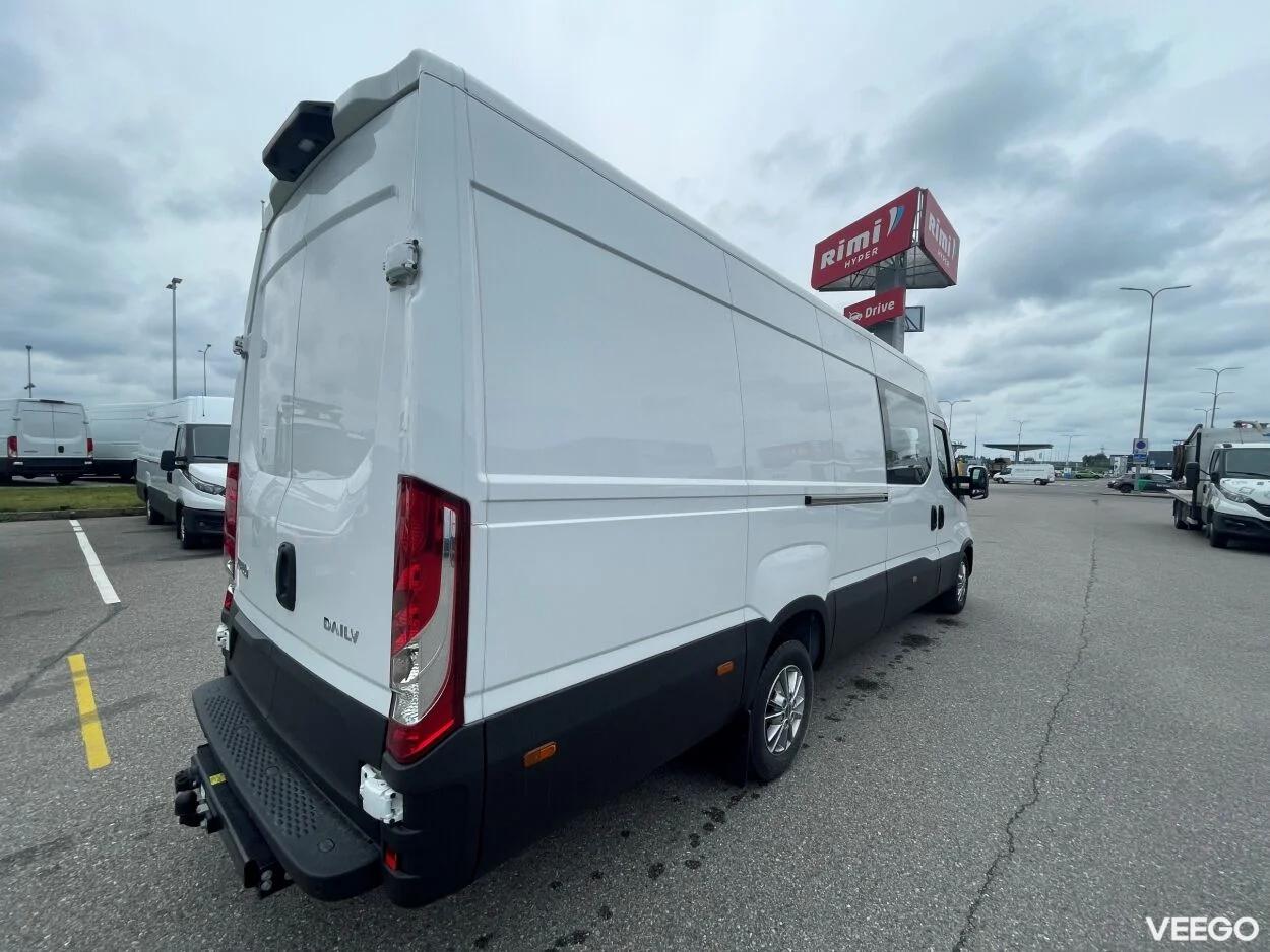 Iveco Daily 35S18HA8 CRV MULTICAB 3 129kW