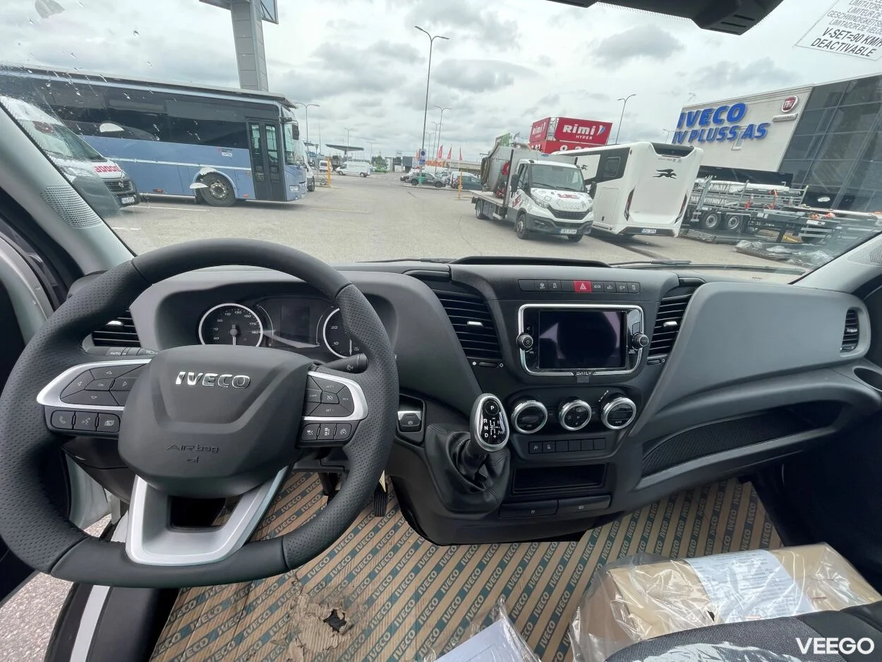 Iveco Daily 35S18HA8 CRV MULTICAB 3 129kW